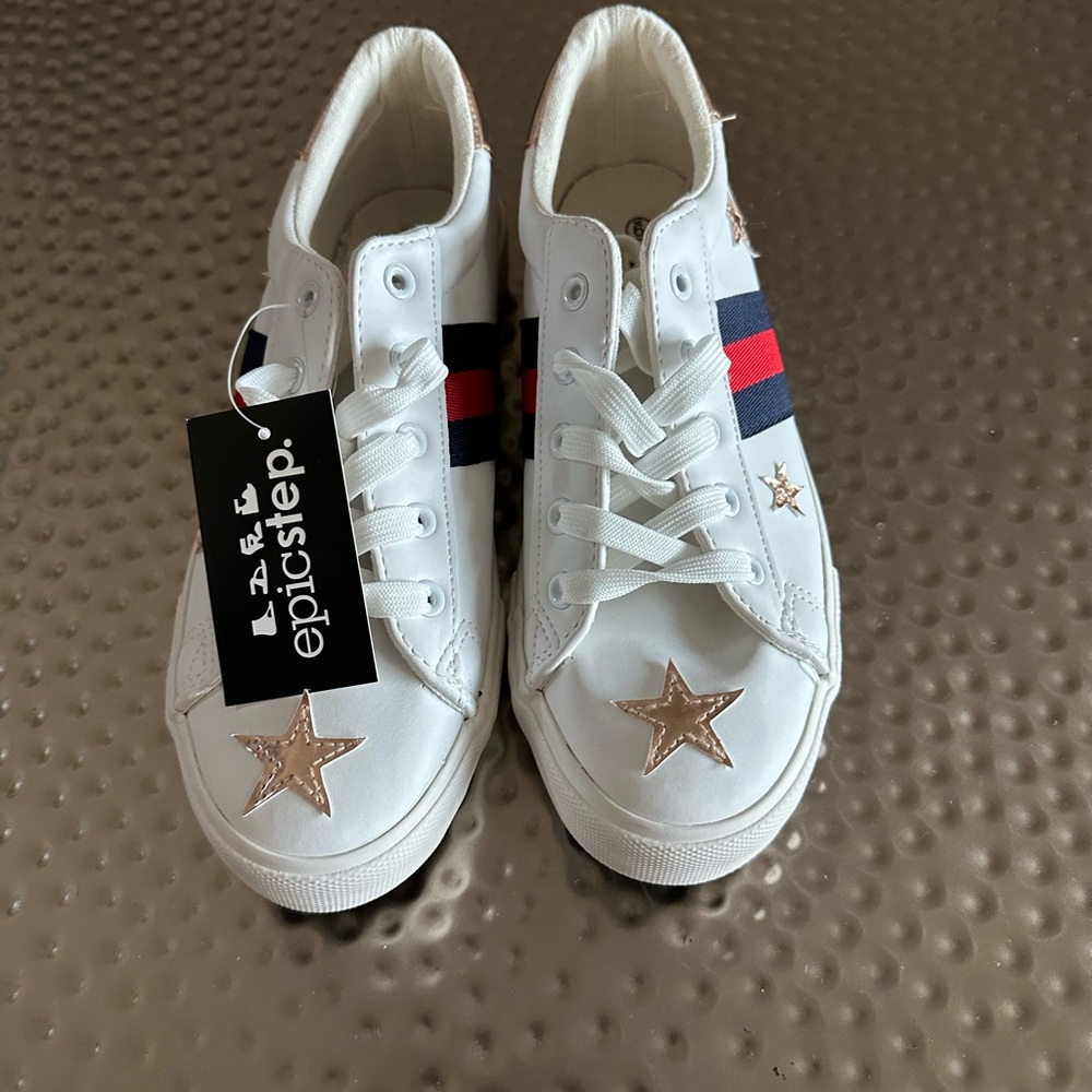 Tennis shoes new with tags